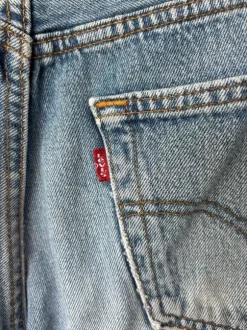 Levi jeans maat 33/34
