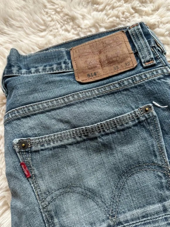 Levi’s 514 cropped bermuda shorts