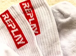Levi's + Replay Herren Socken Sport Socken Crew Socken Gr 40-43 Weiß 2 x Socken Neu ohne Etikett