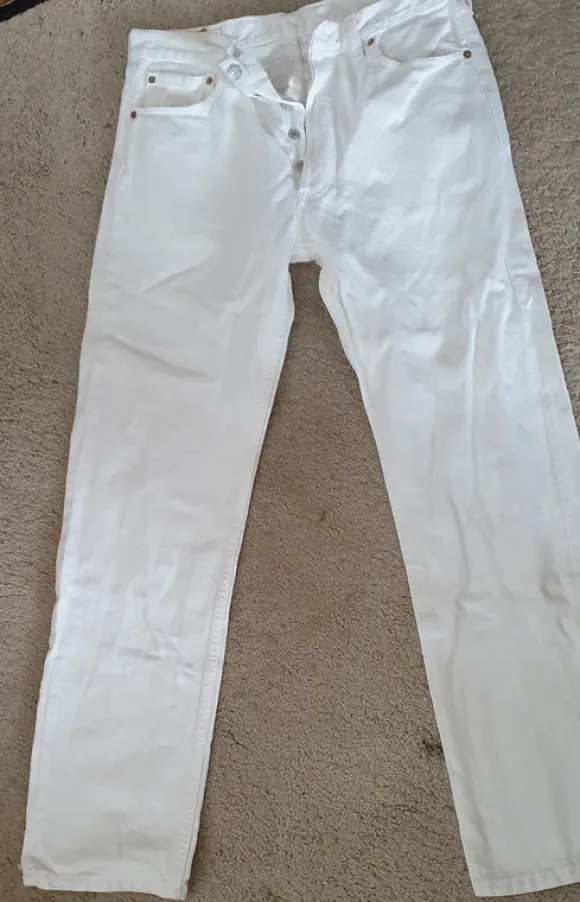 Levis 501 weiß