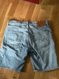Levi’s Jeans Shorts in Hellblau