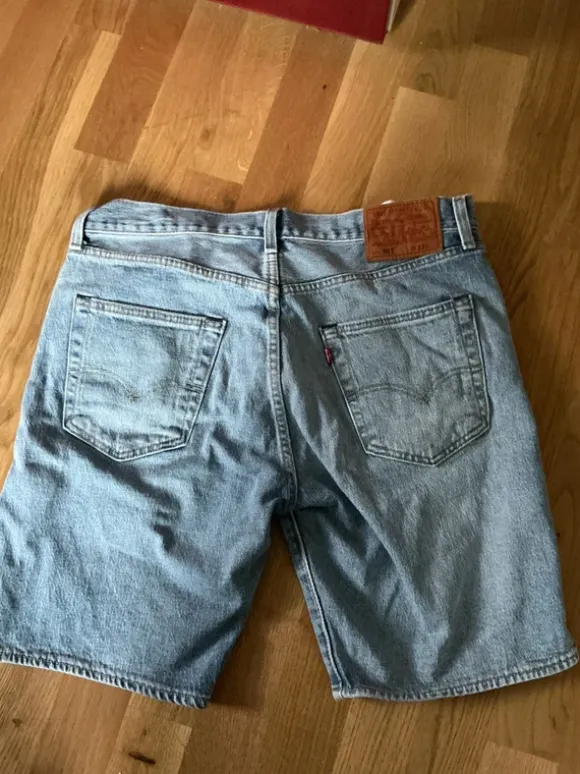 Levi’s Jeans Shorts in Hellblau