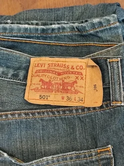 Levis Vintage Jeans 501 (d21)