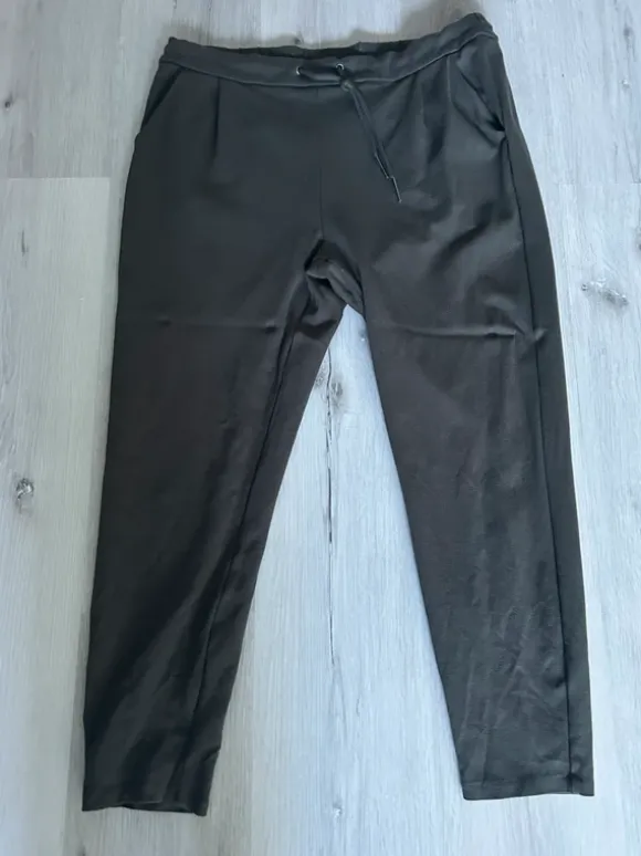 Lockere Hose