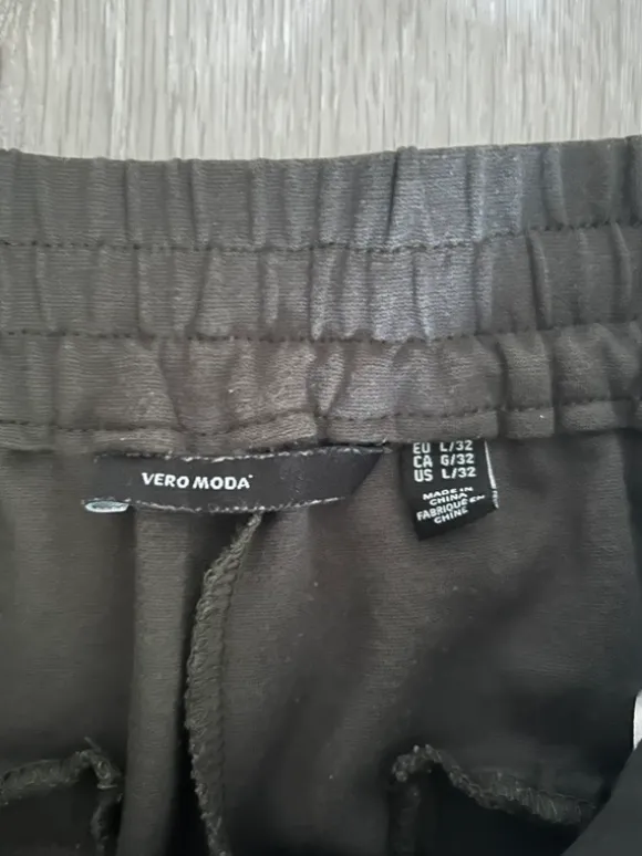 Lockere Hose