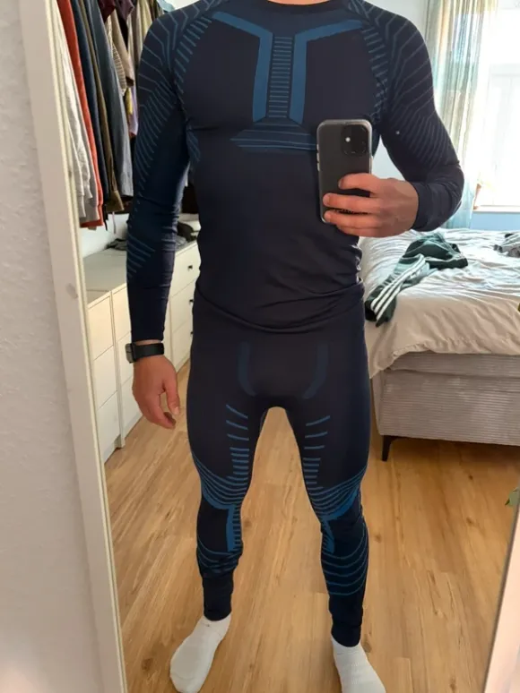 Long sleeve + Passende Hose