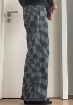 Loose bootcut Hose mit Muster