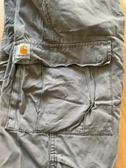 Lässige Carhartt Cargo Hose