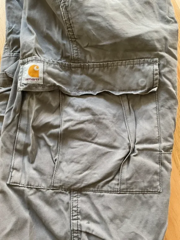 Lässige Carhartt Cargo Hose