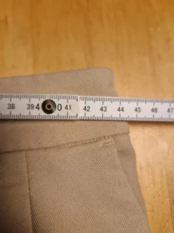 Lässige cremefarbene Hose von H&M