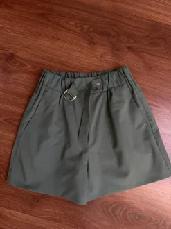 Maje Short grün Gr 36