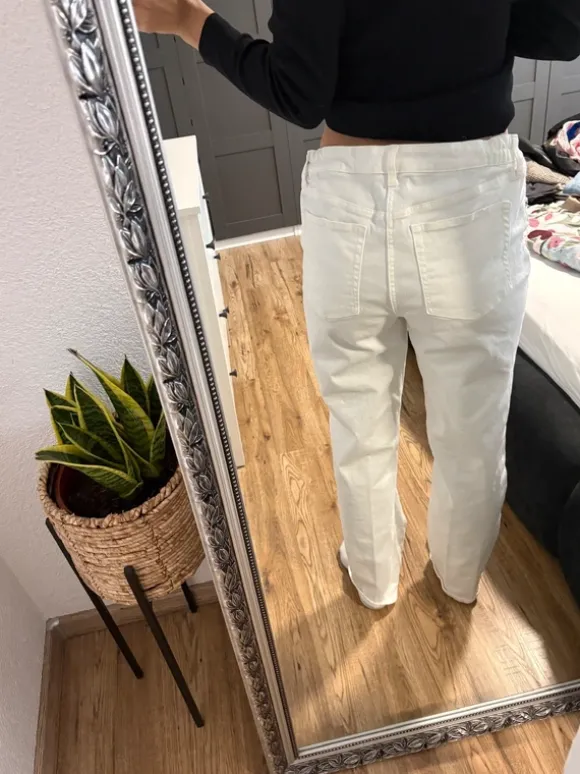 Mama Jeans Weiß
