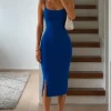 Marinenblaues Bodycon / Spaghettiträger Kleid von Amisu in Größe 34.