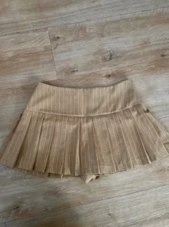 Mid waist Skort