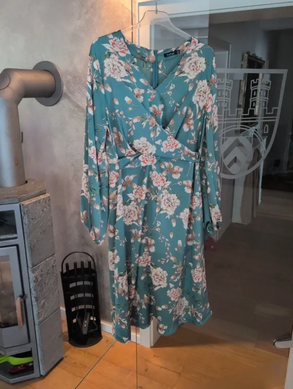 Midikleid Boohoo