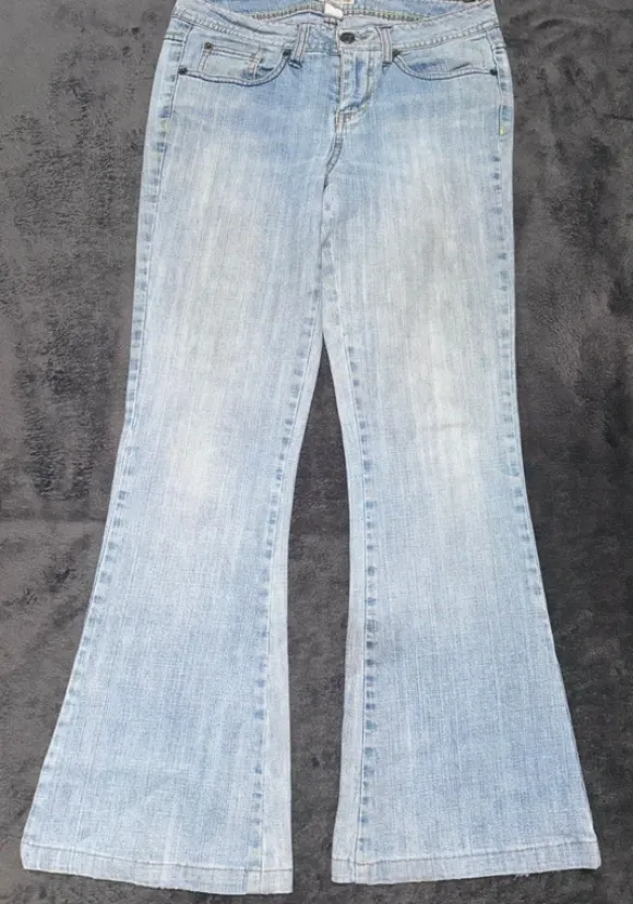 Miss Me Style Jeans Hellblau – Studded Flared | Y2K | Pasha Style | Low Waist
