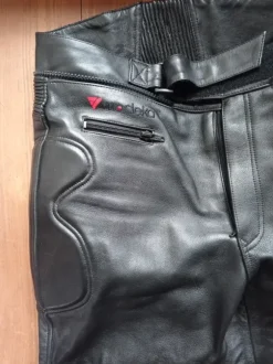 Modeka Motorradhose Leder Gr. 52 Neuwertig