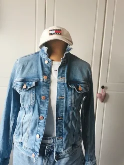 Modische Damen Jeansjacke H&M Gr. 42, Top!
