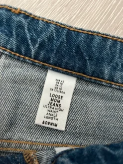 Mom Jeans