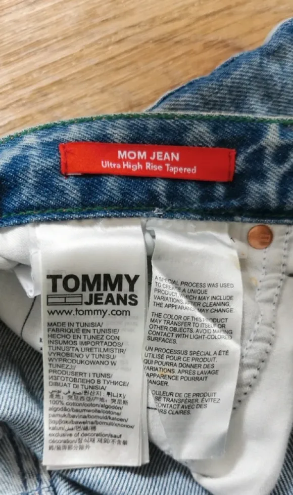 Mom Jeans Damen Tommy Jeans, Hellblau, Gr. 24x30 (XS/34)