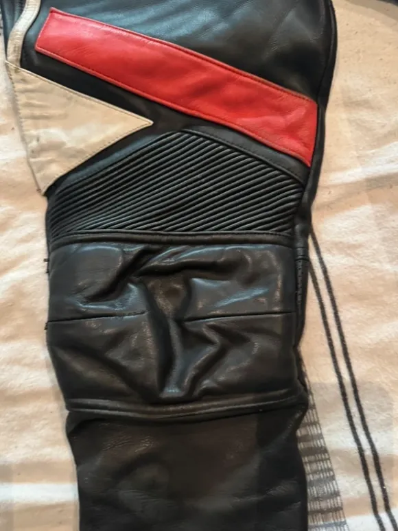 Motorradhose aus Leder