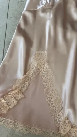 Nachtkleid s nie getragen
