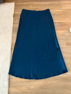 Na-kd Satinrock Maxirock Dunkelblau L (40)