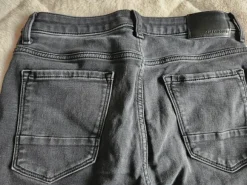 Nette zwarte jog jeans