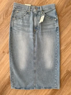 Neu Levi’s Jeans Rock Gr. 27 MIDI-Länge