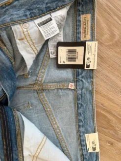 Neu Levi’s Jeans Rock Gr. 27 MIDI-Länge