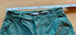 Neue Bershka Shorts Cargo Style für Damen Olivgrün/ Khaki 38 / M Hoher Schnitt