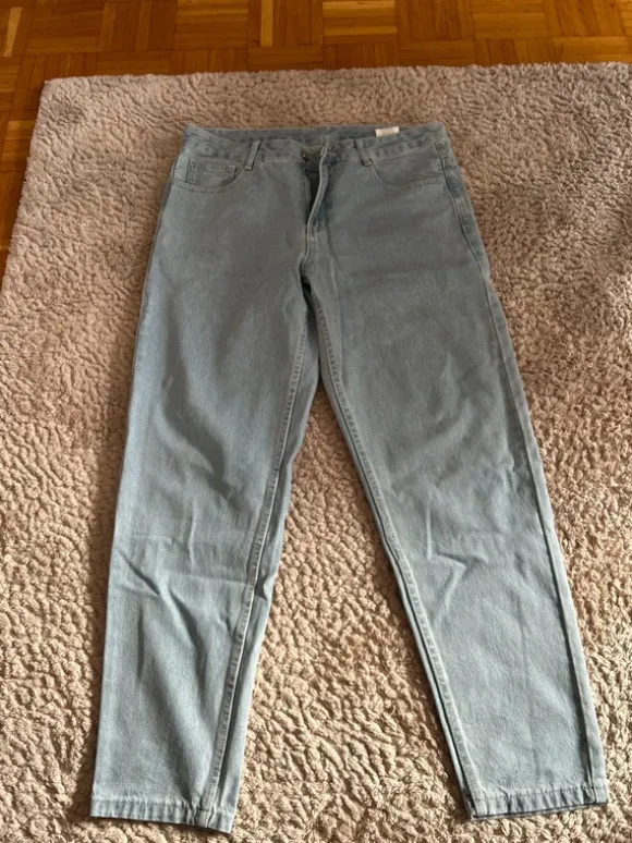 Neue Jeans