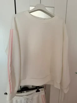Neues, butterweiches Set, lockere Hose und Pullover
