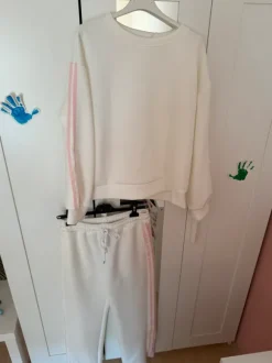Neues, butterweiches Set, lockere Hose und Pullover