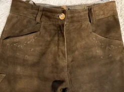 Neuw Dreiviertel Lederhose V. Almsach in Gr 40 mit Rüschen