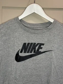 Nike - t-Shirt grau schwarz gr.L kurz Arm Sport