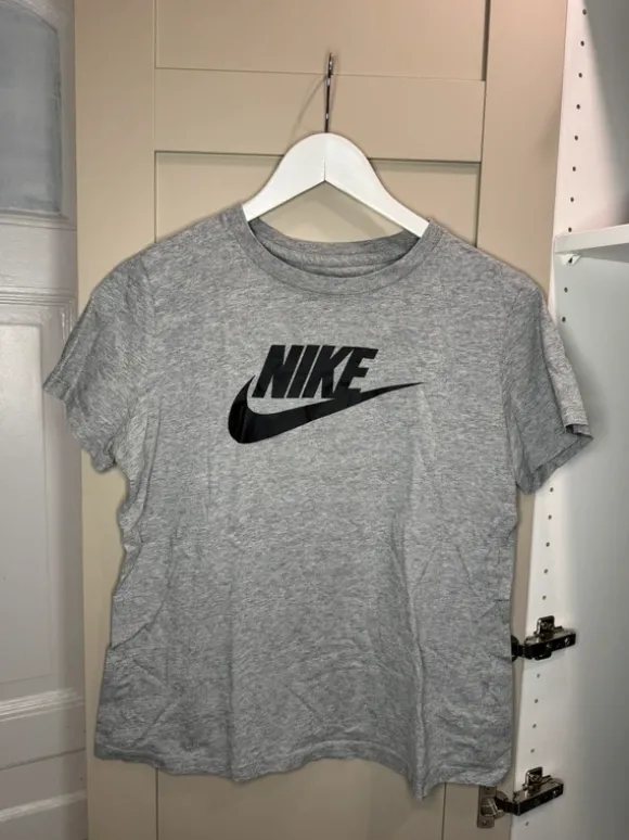 Nike - t-Shirt grau schwarz gr.L kurz Arm Sport