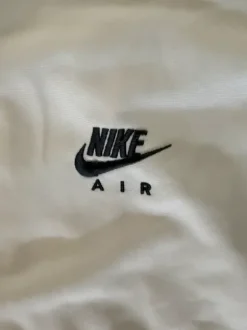 Nike Air Vintage Trainingsanzug – Weiß/Navy/Red – Größe XL