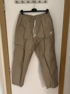 Nike club cargo pants