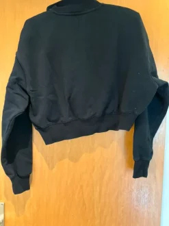 NIKE cropped Pullover • schwarz • S