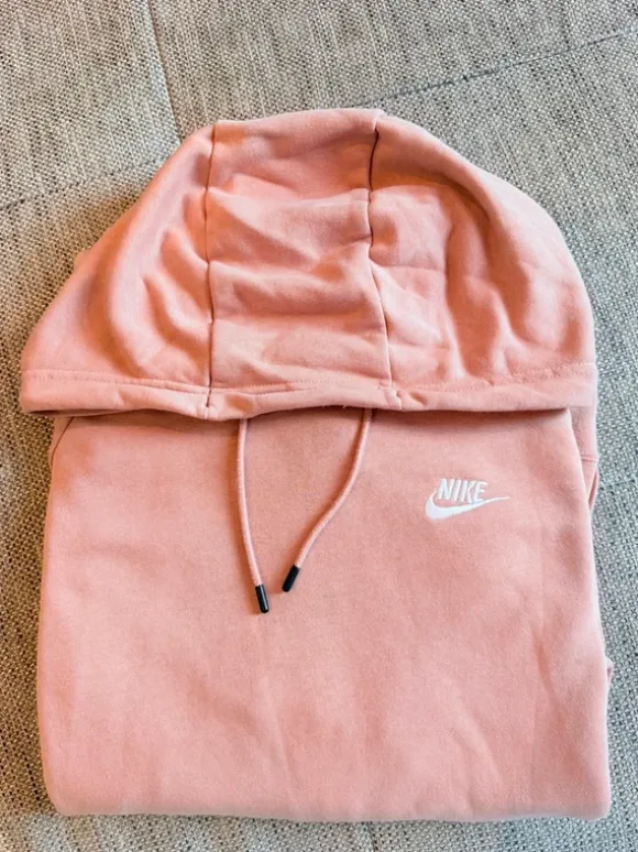 Nike Hoodie in Rosa / Dusty Pi