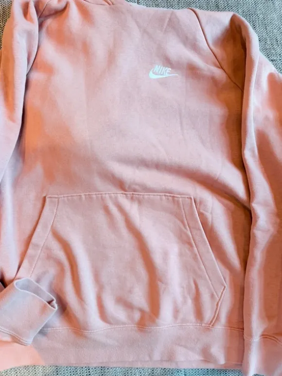Nike Hoodie in Rosa / Dusty Pi