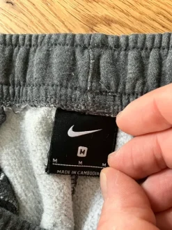 Nike Jogginghose Größe M grau