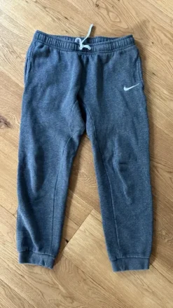 Nike Jogginghose Größe M grau