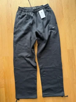 Nike Loose Fit