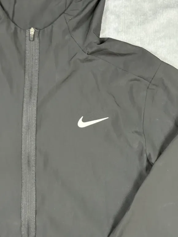 Nike Miler dri fit Jacke Schwarz | Sportjacke | Running | Größe M
