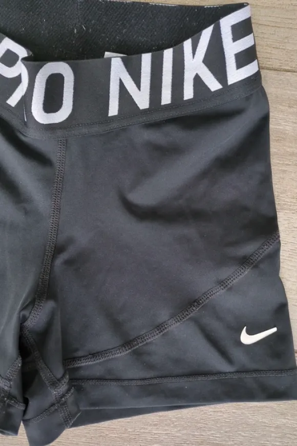 Nike Pro Shorts Gr. XS schwarz