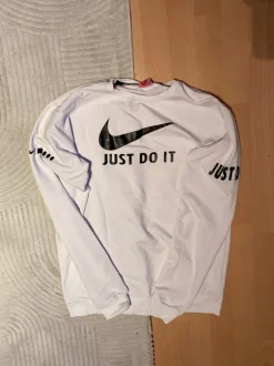 Nike Pullover