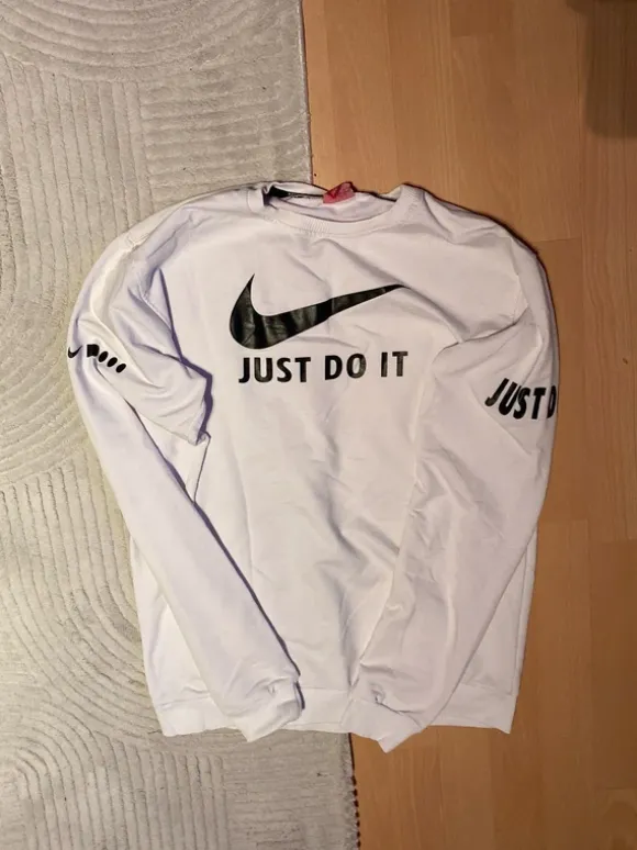 Nike Pullover