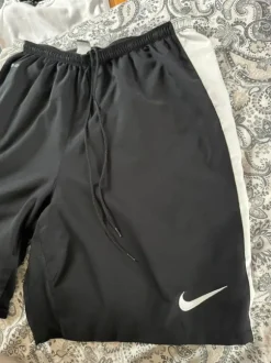 Nike Sporthose kurz